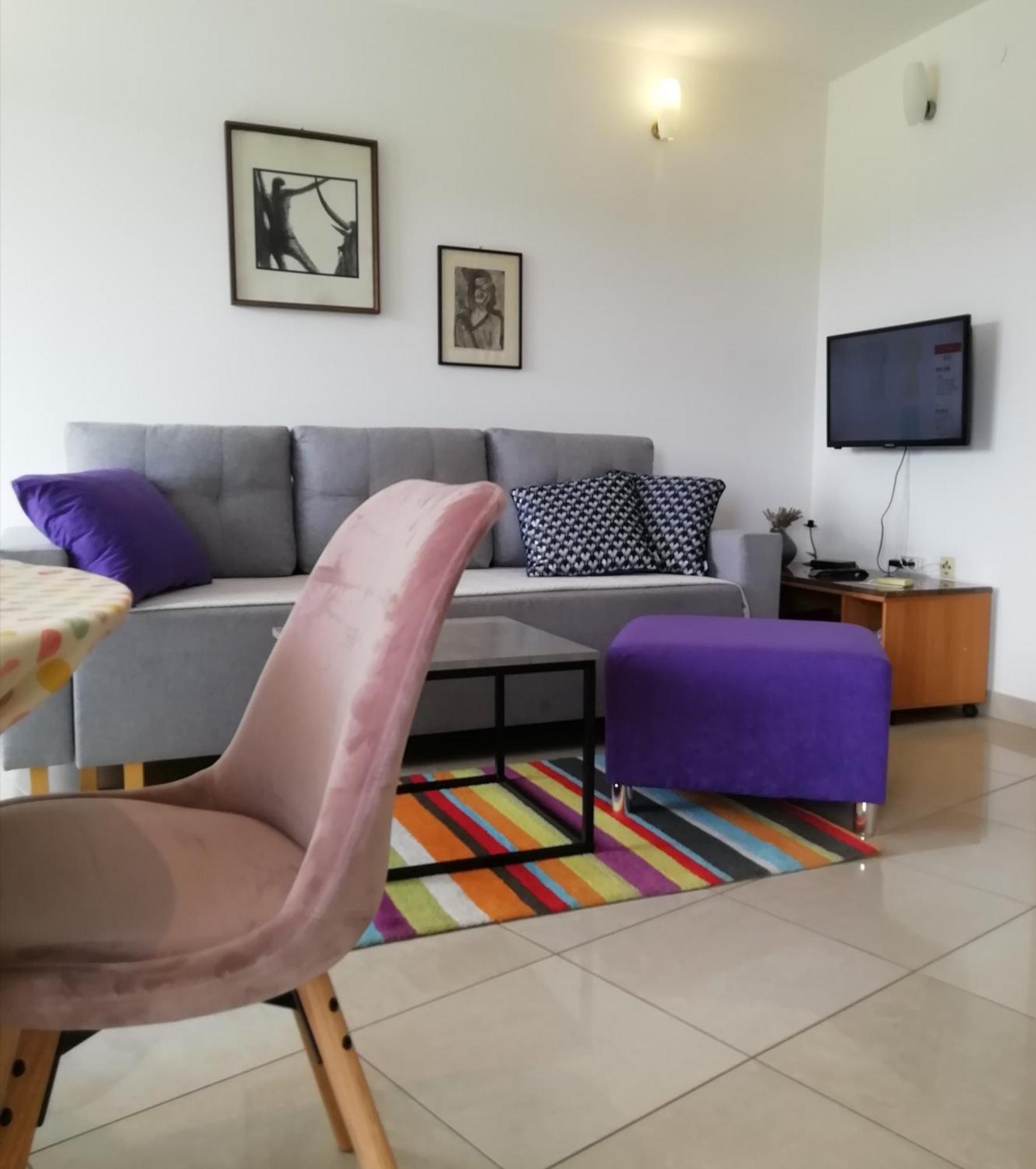 Apartments Karmen Pula Extérieur photo